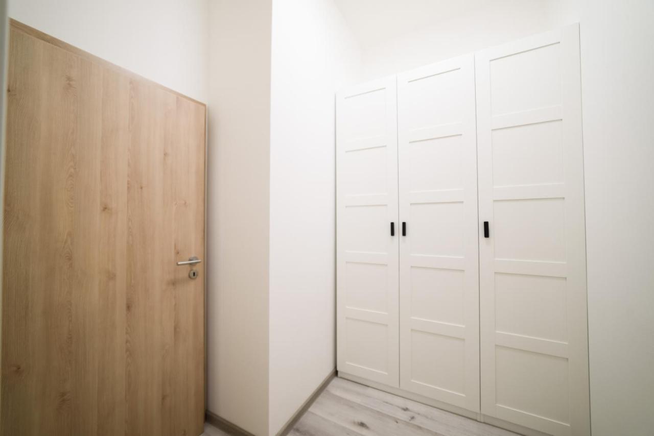 New Apartments Near Dancing House プラハ エクステリア 写真
